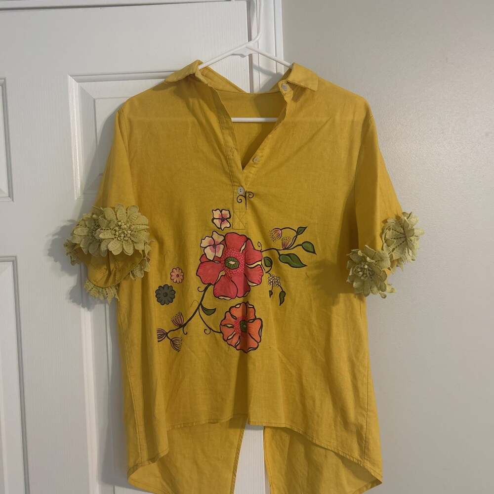 Unique Vintage Womens Hand Painted Short Sleeve Blouse